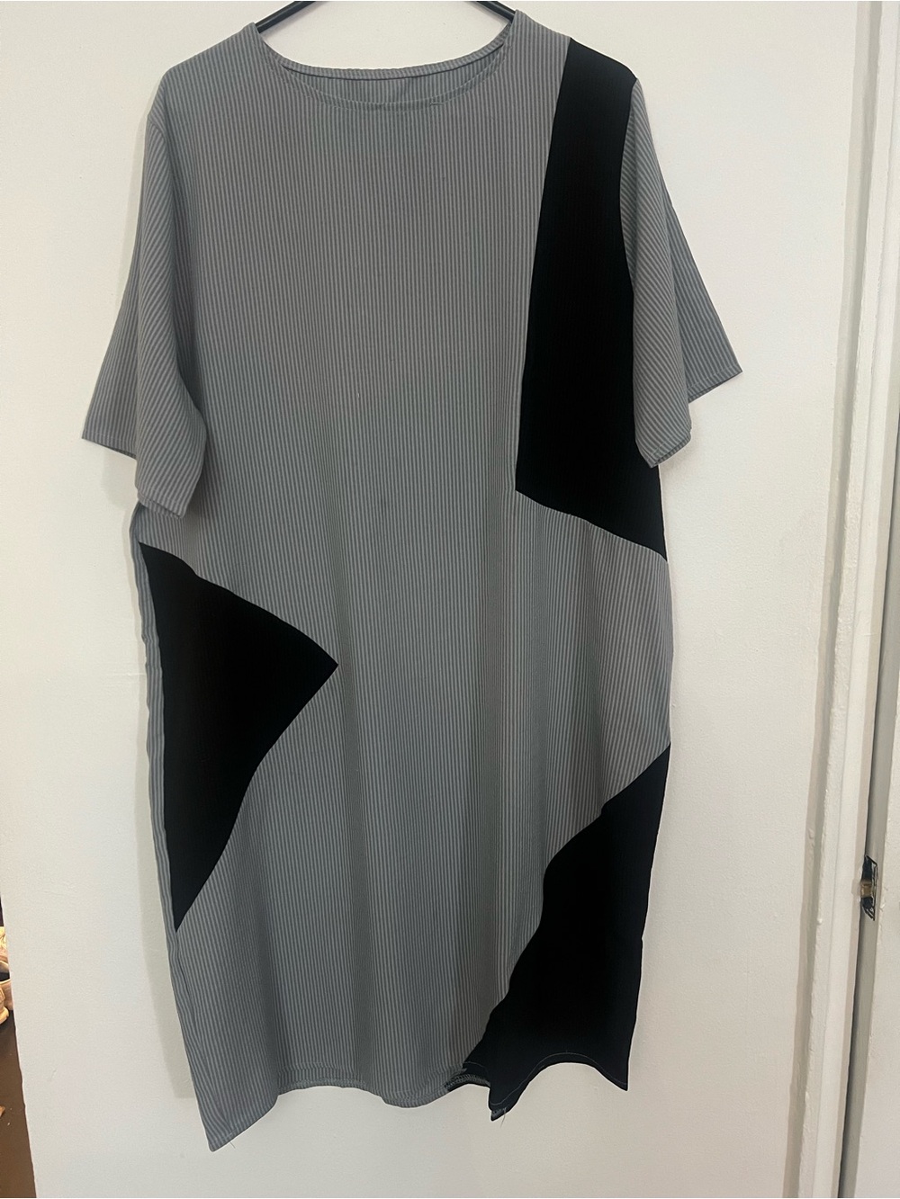 Gray & Black Geometric Shift Dress